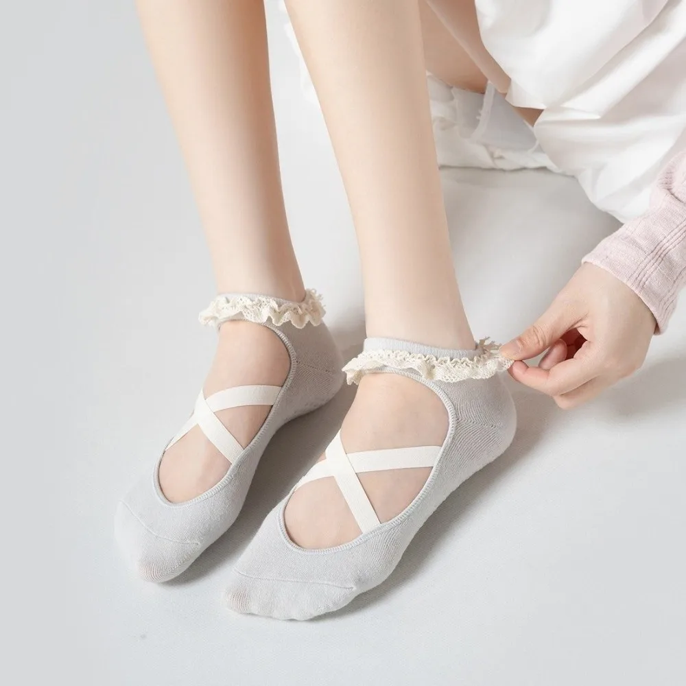 Pilates Yoga Gifts - جوارب يوغا غير قابلة للانزلاق مع