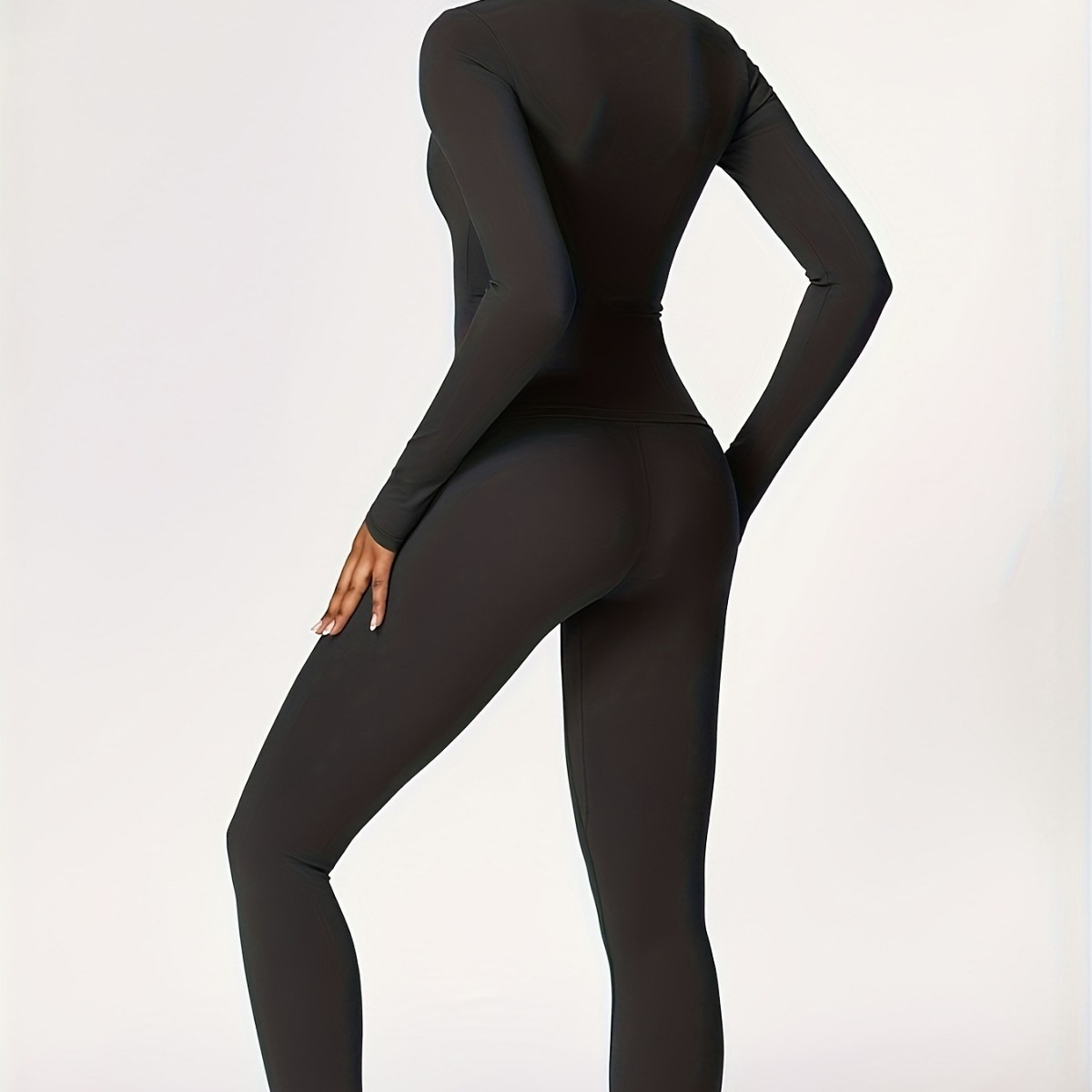 بدلة يوجا ضيقة ذات أكمام طويلة - مراجعة Pilates & Yoga Unleashed Studio Tuckahoe وسعره