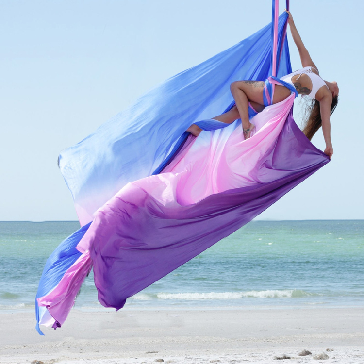 أرجوحة يوغا هوائية، أرجوحة ناي - مراجعة Pilates And Yoga Studio وسعره